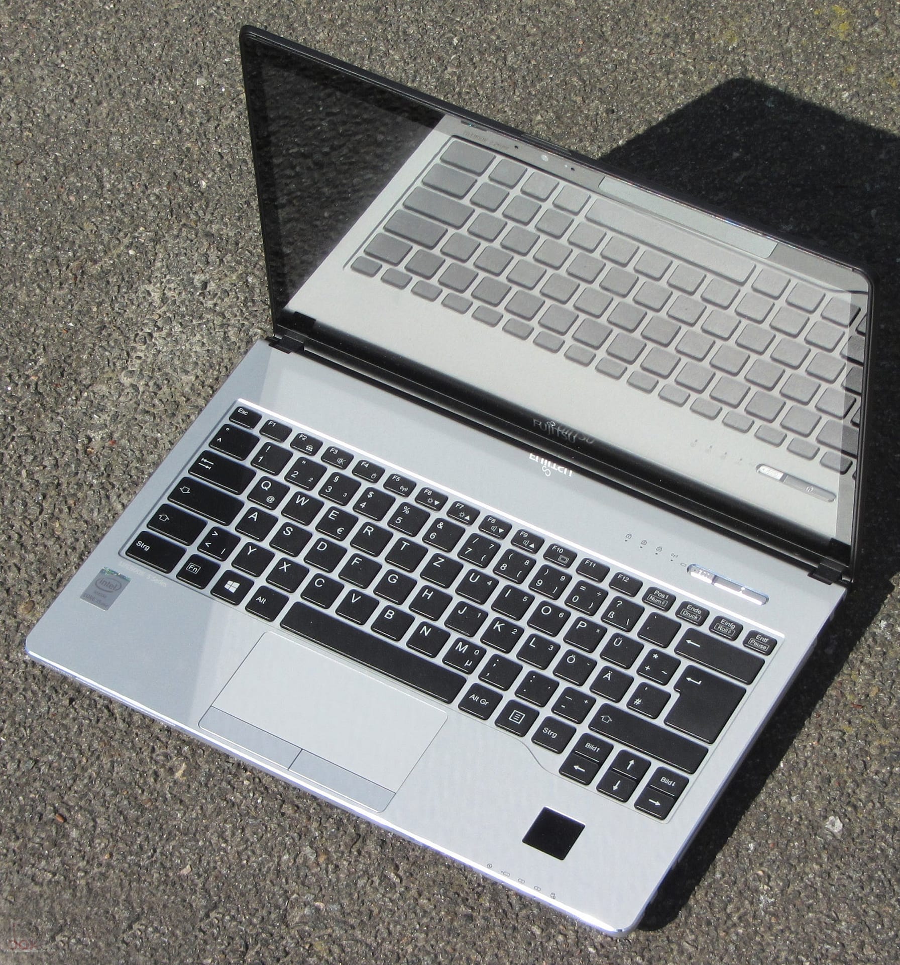 Fujitsu LIFEBOOK S935/K Laptop Core i5 | 5th Gen | 4 GB RAM | 320 